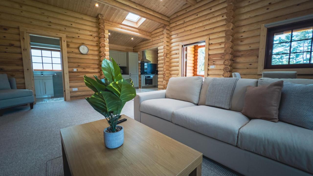 Aspen Lodge, Amazing New Log Cabin With Hot Tub - Sleeps 6 - Felmoor Park Morpeth Exterior foto